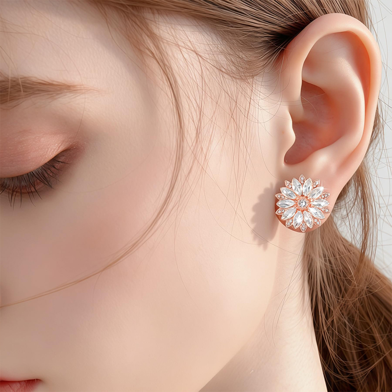 キュービックジルコニア付きイヤープラグとトンネル、ステンレス - Body Jewelry Ear のレビューと価格